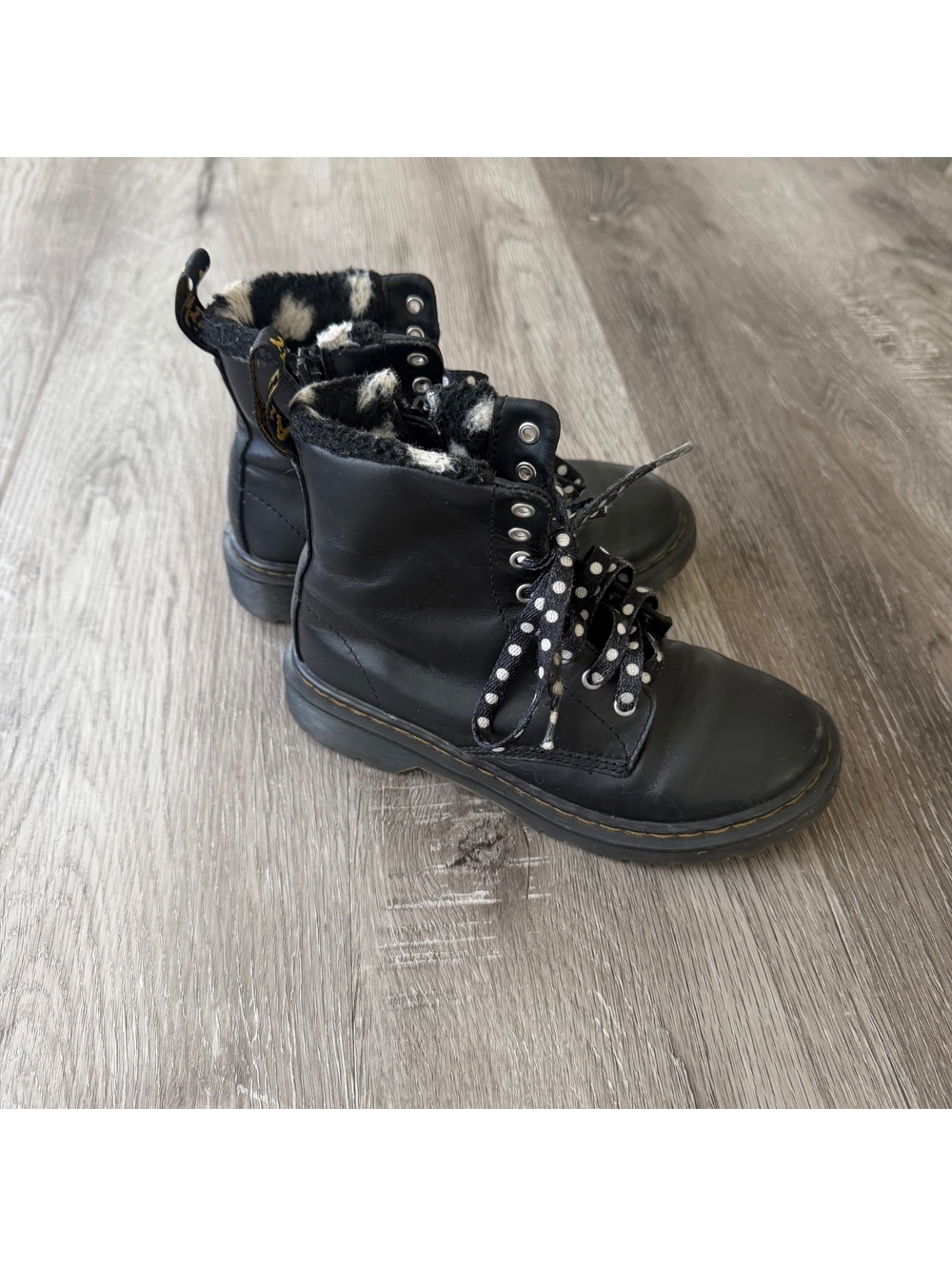 Dr Martens Kids Puffed Black Boots size 1 - Picture 4 of 6